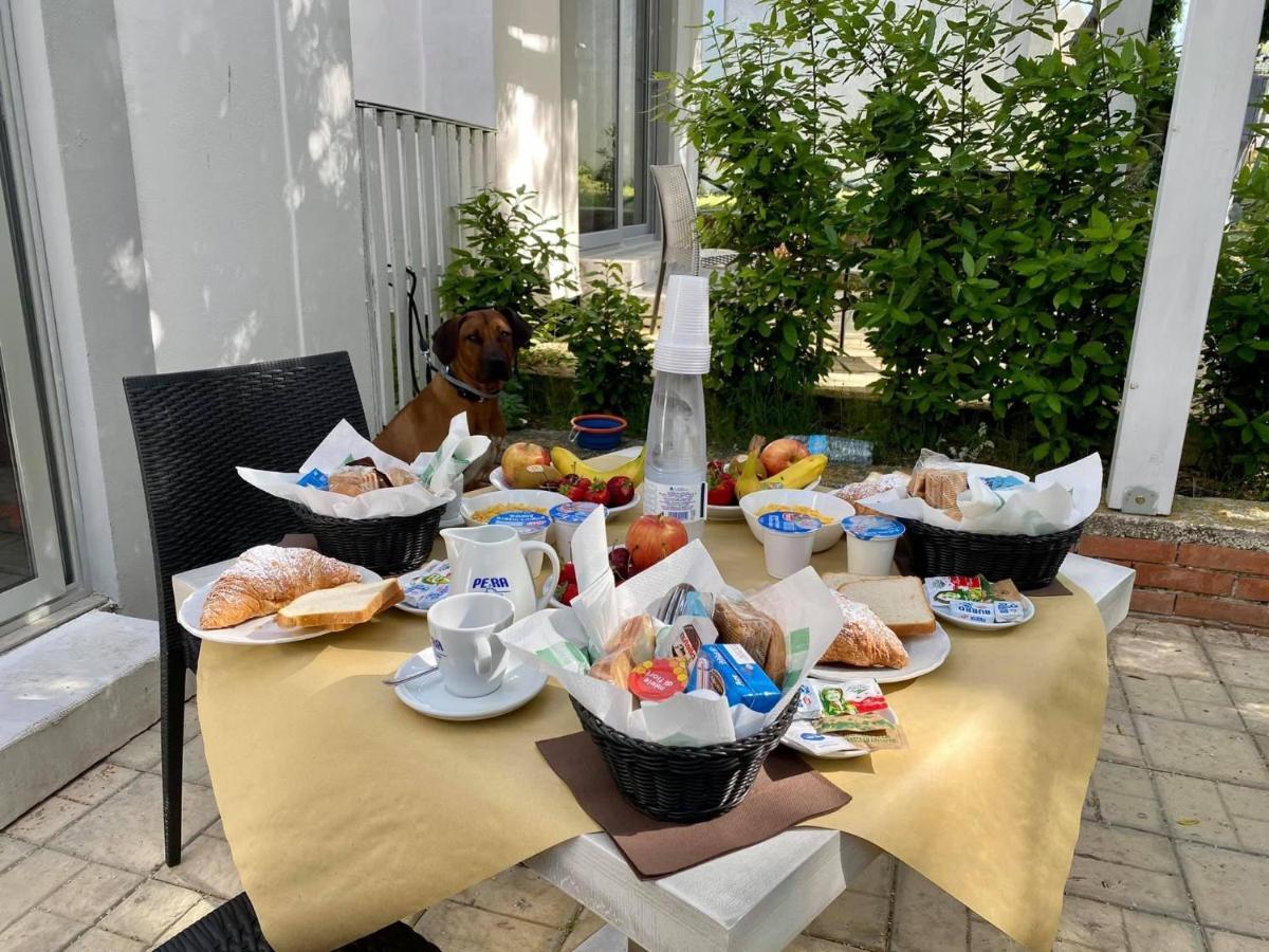 Frontemare Hotel Village & Ristorante Rodi Garganico Zewnętrze zdjęcie